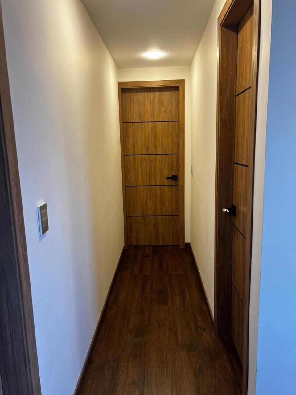 Moderno En El Centro Apartment