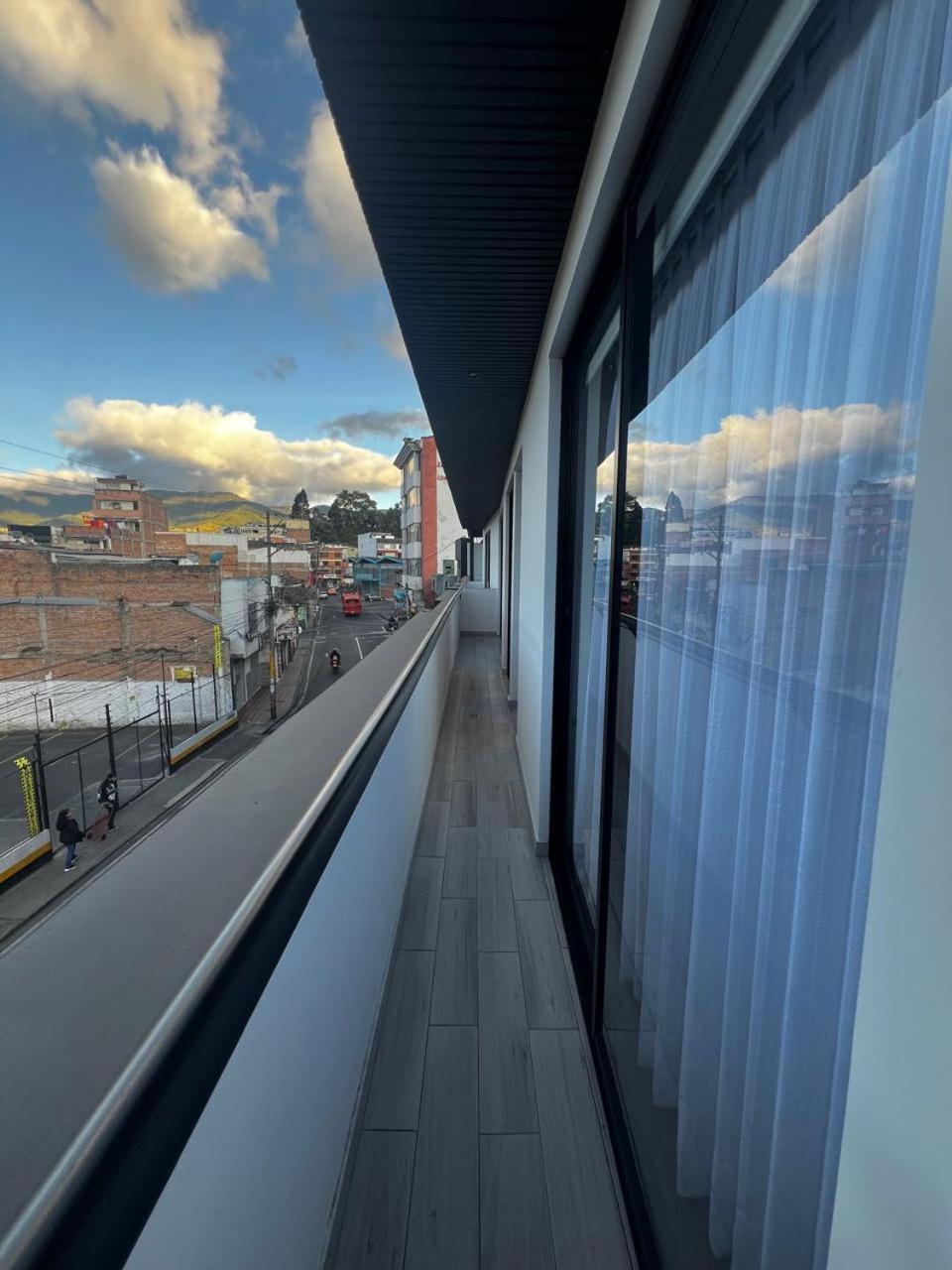 Apartment Moderno En El Centro Pasto
